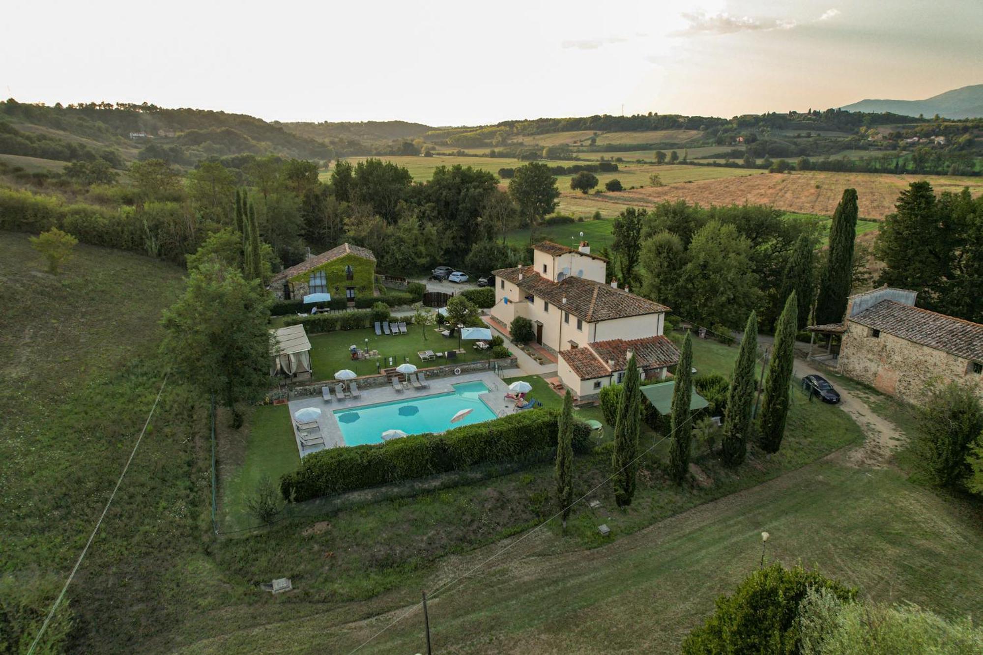 Borgo Santa Maria In Valle 라테리나 외부 사진